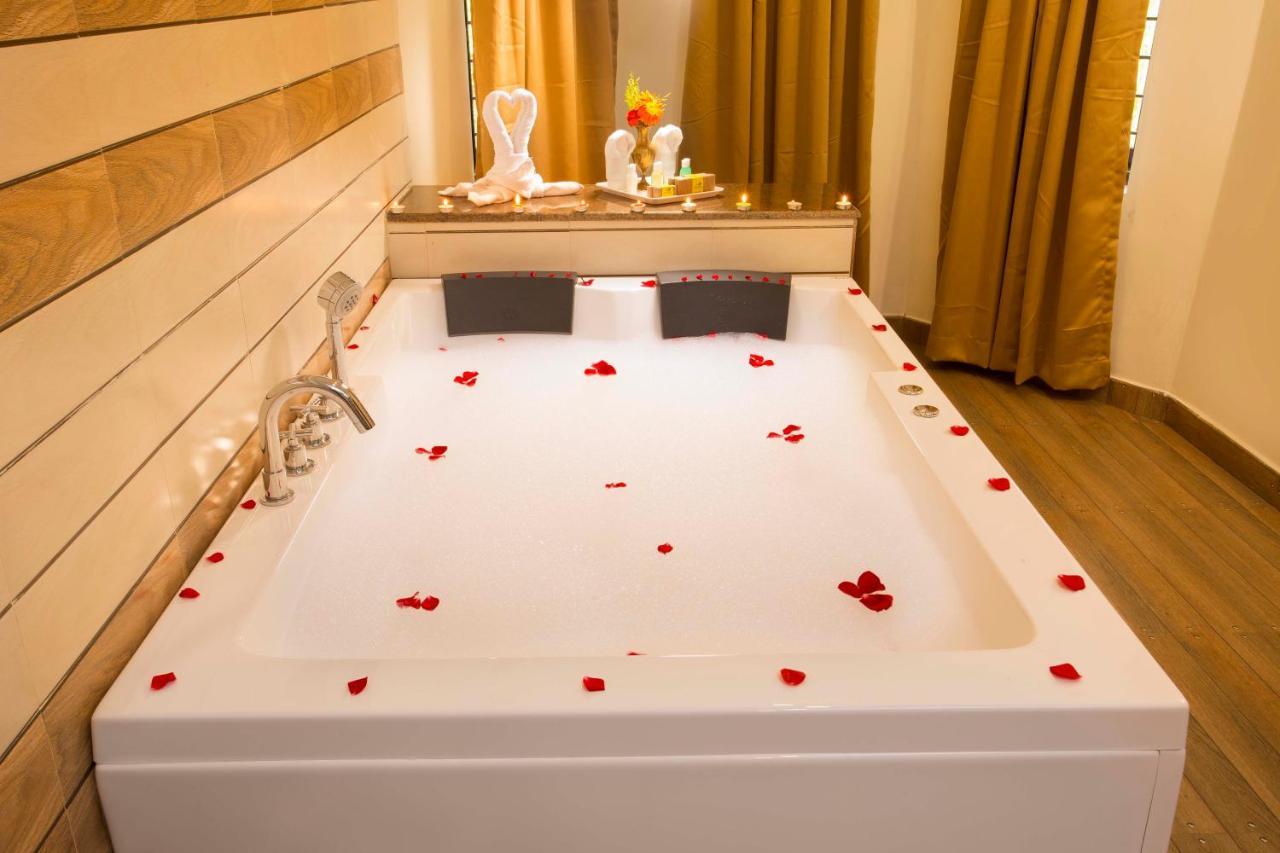 Hotel Spices Lap, Thekkady Zewnętrze zdjęcie