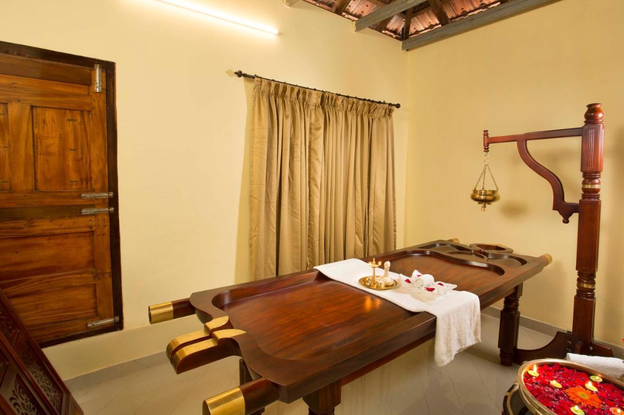 Hotel Spices Lap, Thekkady Zewnętrze zdjęcie